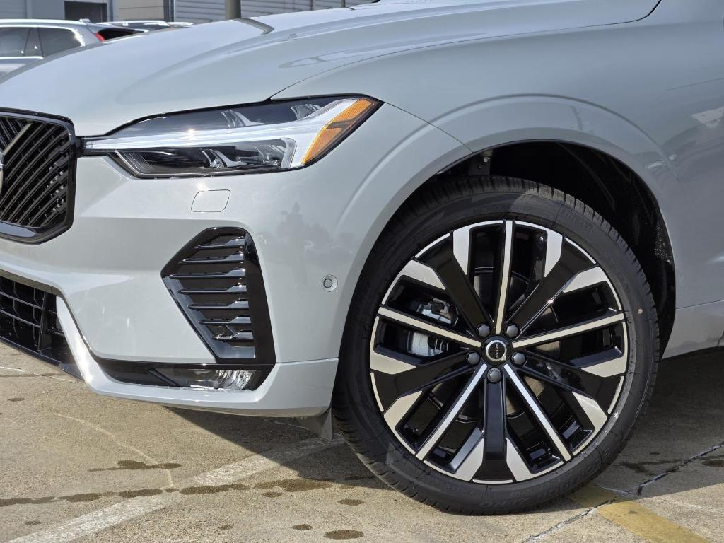 new 2026 Volvo XC60 car, priced at $61,435
