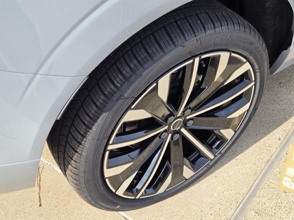 new 2026 Volvo XC60 car, priced at $61,435