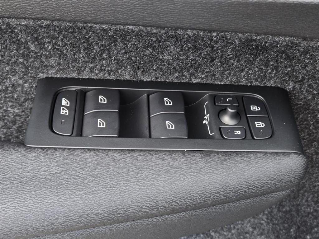 new 2026 Volvo XC40 car, priced at $57,290