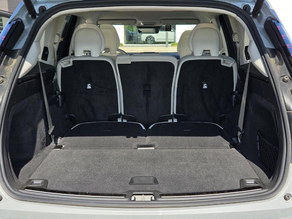 new 2025 Volvo EX90 car, priced at $77,500