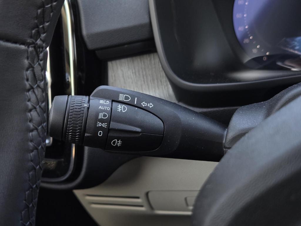 new 2026 Volvo XC40 car, priced at $46,860