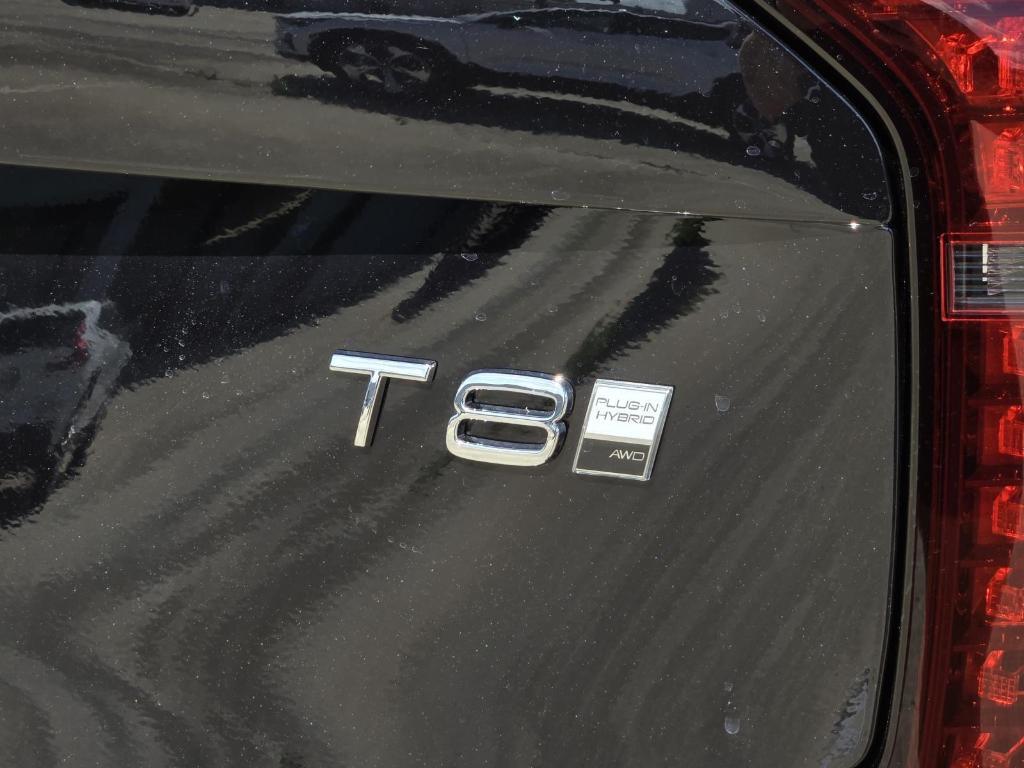 new 2026 Volvo XC90 Plug-In Hybrid car