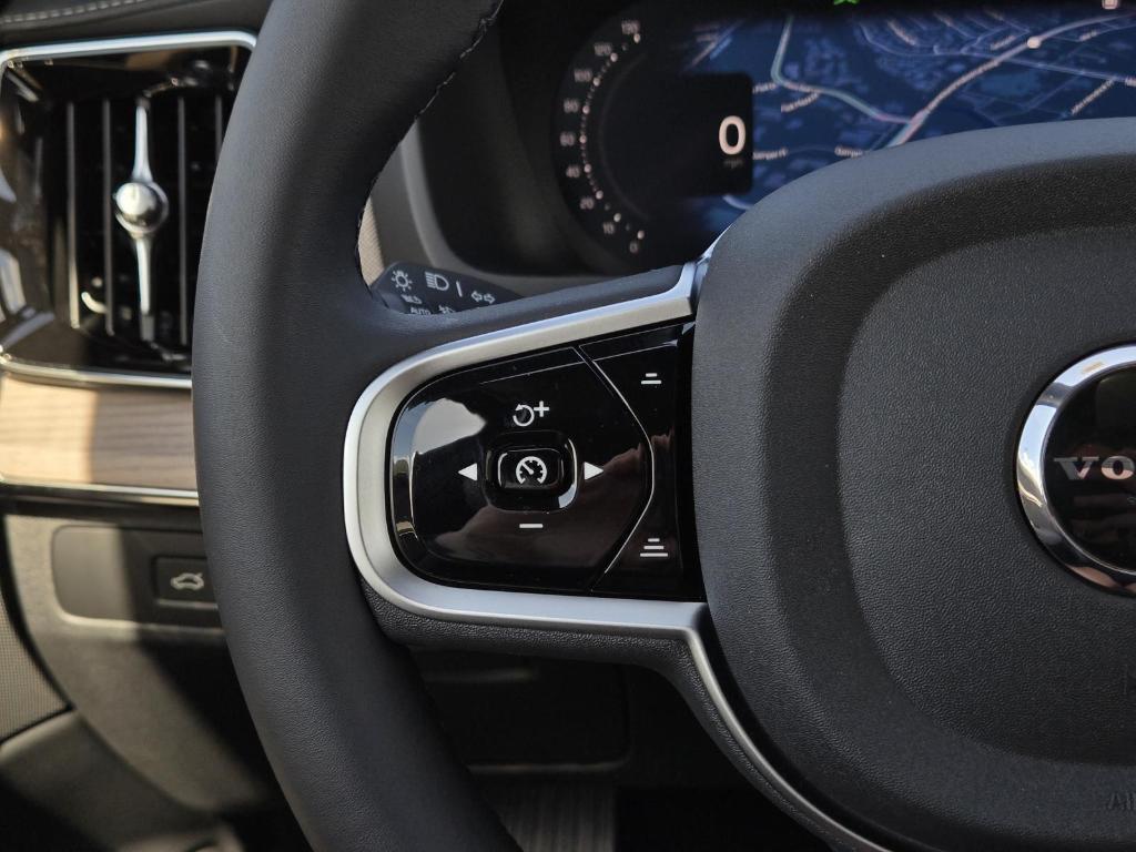 new 2026 Volvo XC90 Plug-In Hybrid car