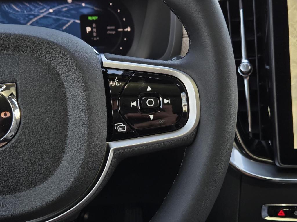 new 2026 Volvo XC90 Plug-In Hybrid car