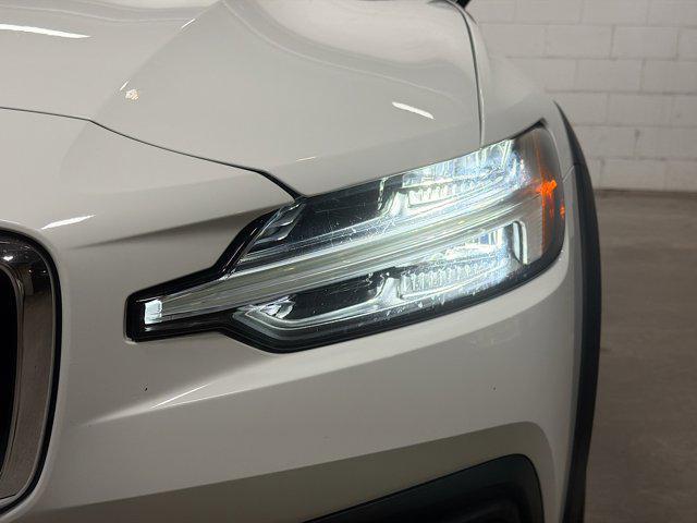 used 2020 Volvo V60 Cross Country car, priced at $27,277
