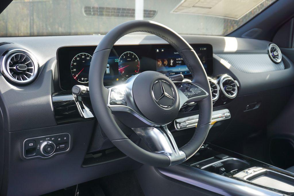 new 2026 Mercedes-Benz GLA 250 car, priced at $48,905