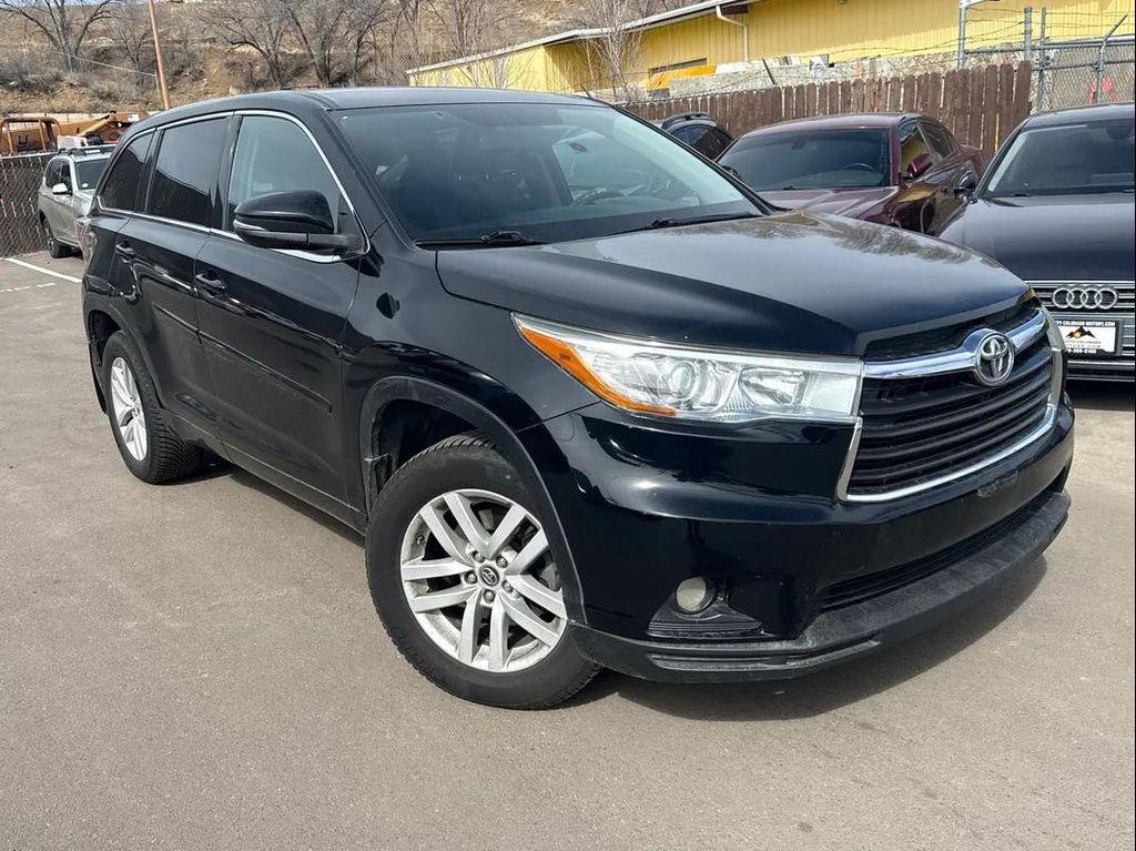 used 2016 Toyota Highlander car, priced at $18,892