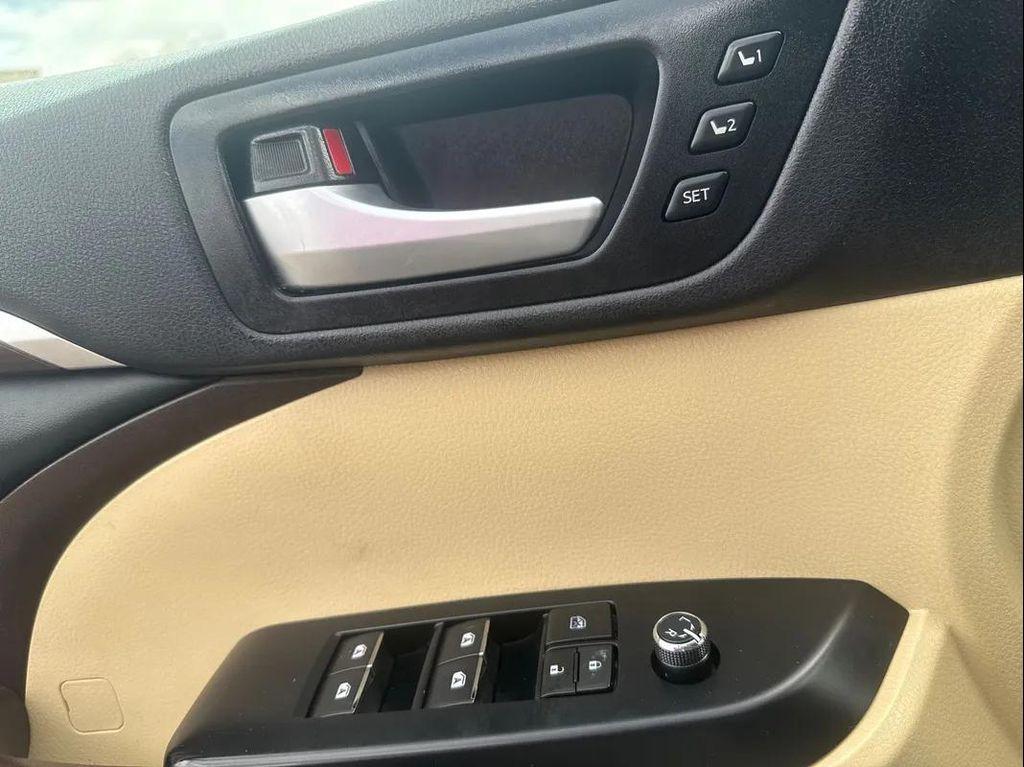 used 2015 Toyota Highlander car, priced at $17,894