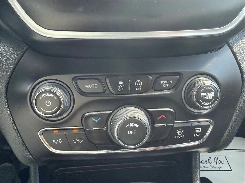 used 2020 Jeep Cherokee car, priced at $16,895