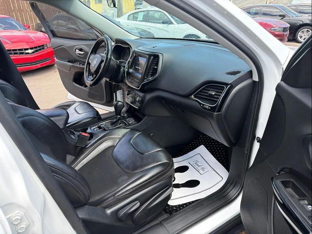 used 2020 Jeep Cherokee car, priced at $16,895