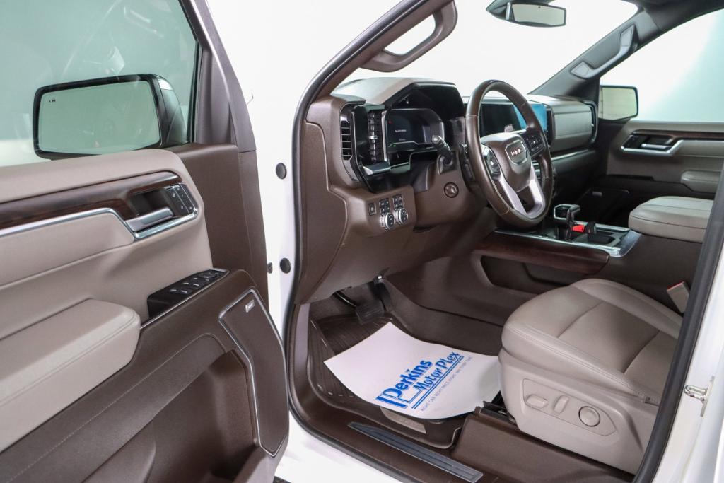used 2024 GMC Sierra 1500 car, priced at $45,995