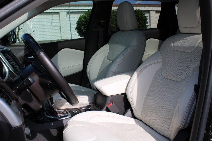 used 2016 Jeep Cherokee car, priced at $14,995
