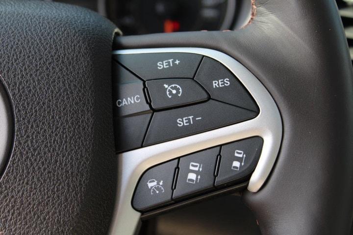used 2016 Jeep Cherokee car, priced at $14,995