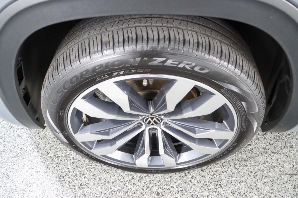 used 2023 Volkswagen Atlas Cross Sport car, priced at $30,995