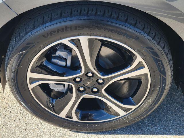 used 2023 Ford Edge car, priced at $30,995