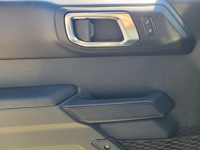 new 2025 Ford Bronco car, priced at $50,828