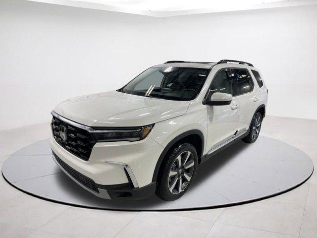 new 2025 Honda Pilot car, priced at $48,178