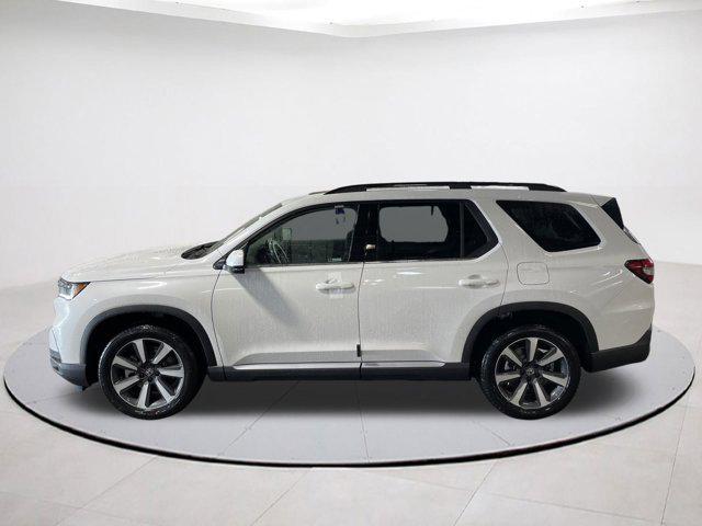 new 2025 Honda Pilot car, priced at $48,178
