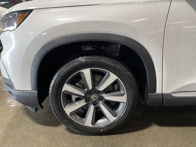 new 2025 Honda Pilot car, priced at $48,178