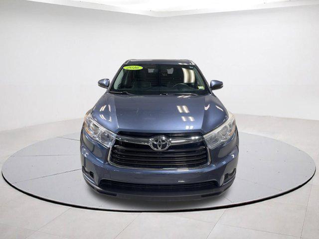 used 2016 Toyota Highlander car, priced at $19,728