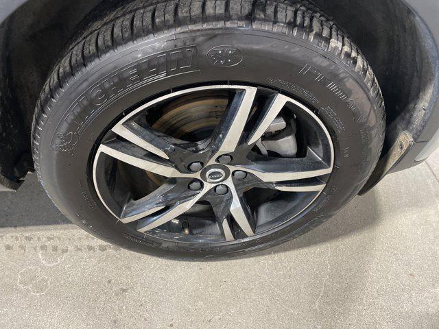 used 2025 Volvo XC40 car, priced at $30,112