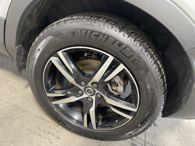 used 2025 Volvo XC40 car, priced at $30,112