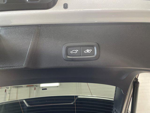 used 2025 Volvo XC40 car, priced at $28,887