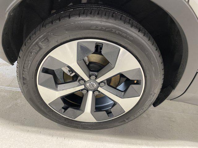 used 2025 Volvo XC40 car, priced at $28,887