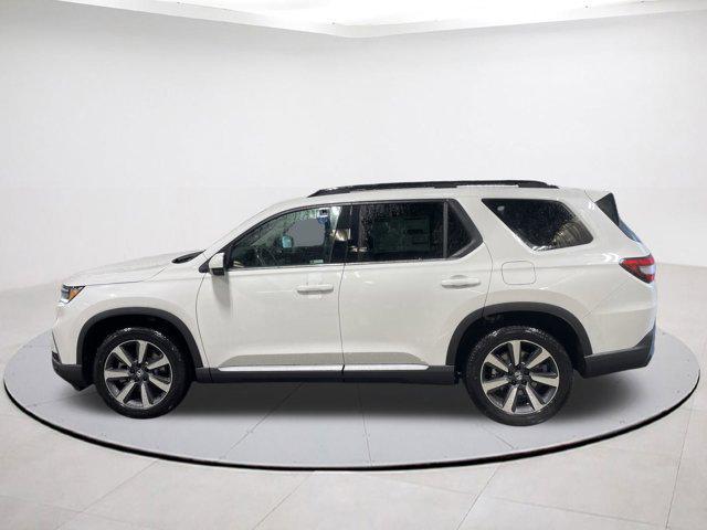 new 2025 Honda Pilot car, priced at $48,178