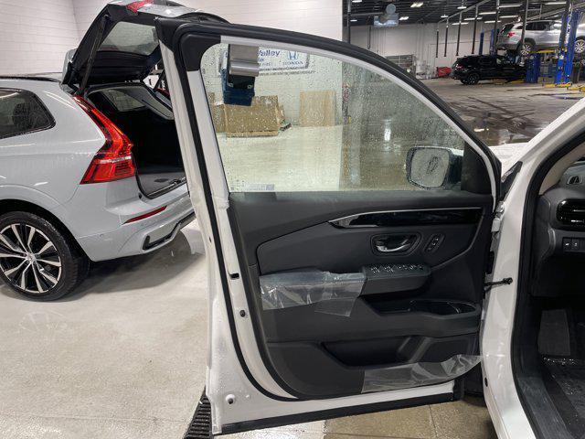 new 2025 Honda Pilot car, priced at $48,178