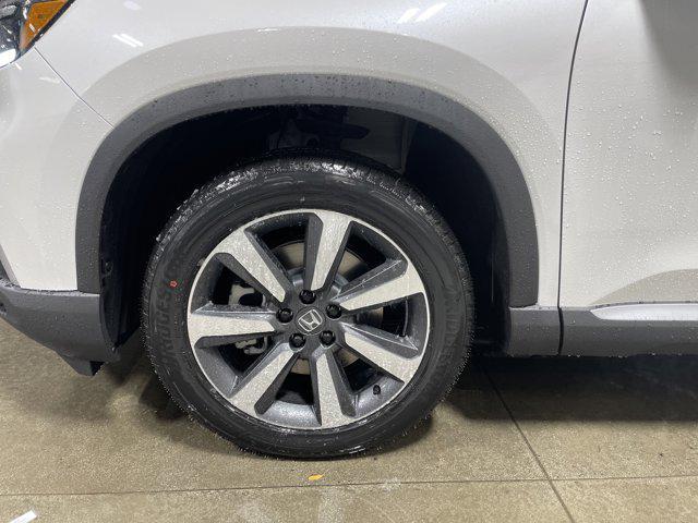 new 2025 Honda Pilot car, priced at $48,178