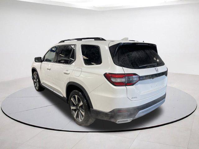 new 2025 Honda Pilot car, priced at $48,178