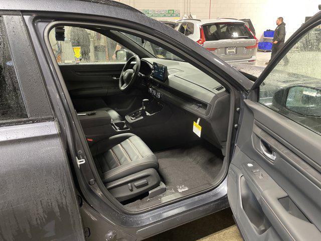 new 2026 Honda CR-V Hybrid car, priced at $40,461