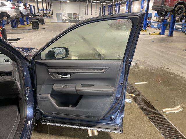 new 2026 Honda CR-V Hybrid car, priced at $40,461