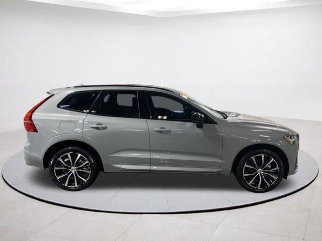 used 2025 Volvo XC60 car, priced at $35,604