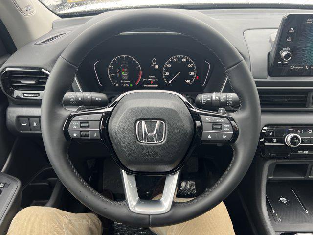 new 2025 Honda Pilot car, priced at $52,545