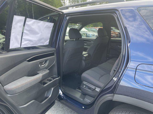 new 2025 Honda Pilot car, priced at $40,888