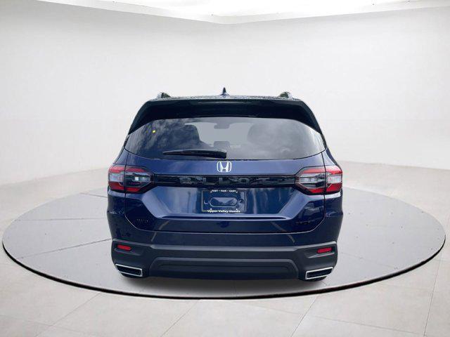 new 2025 Honda Pilot car, priced at $40,888