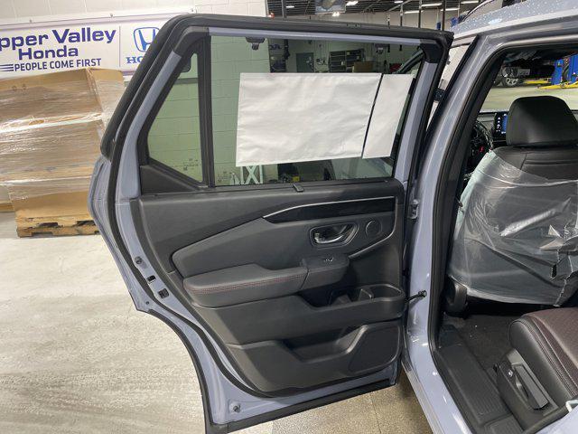 new 2025 Honda Pilot car, priced at $52,832