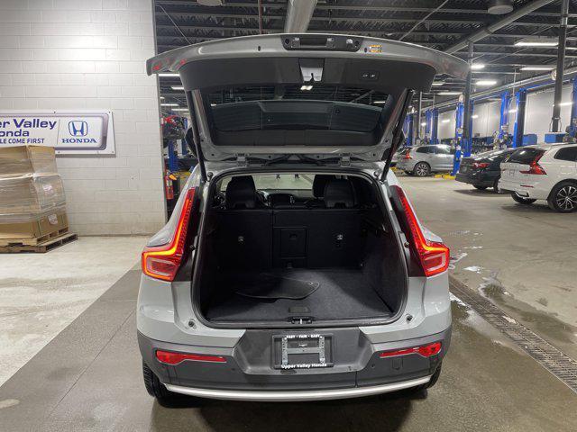 used 2025 Volvo XC40 car, priced at $29,862
