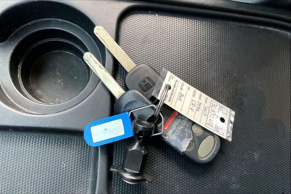 used 2003 Honda CR-V car, priced at $3,999