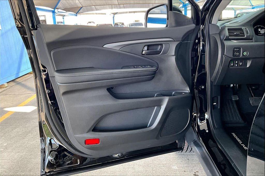 new 2026 Honda Ridgeline car, priced at $39,590