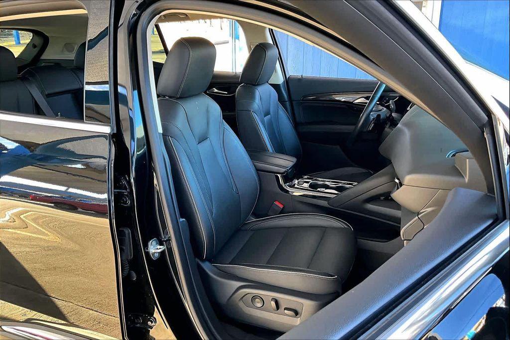 used 2021 Buick Envision car, priced at $21,399