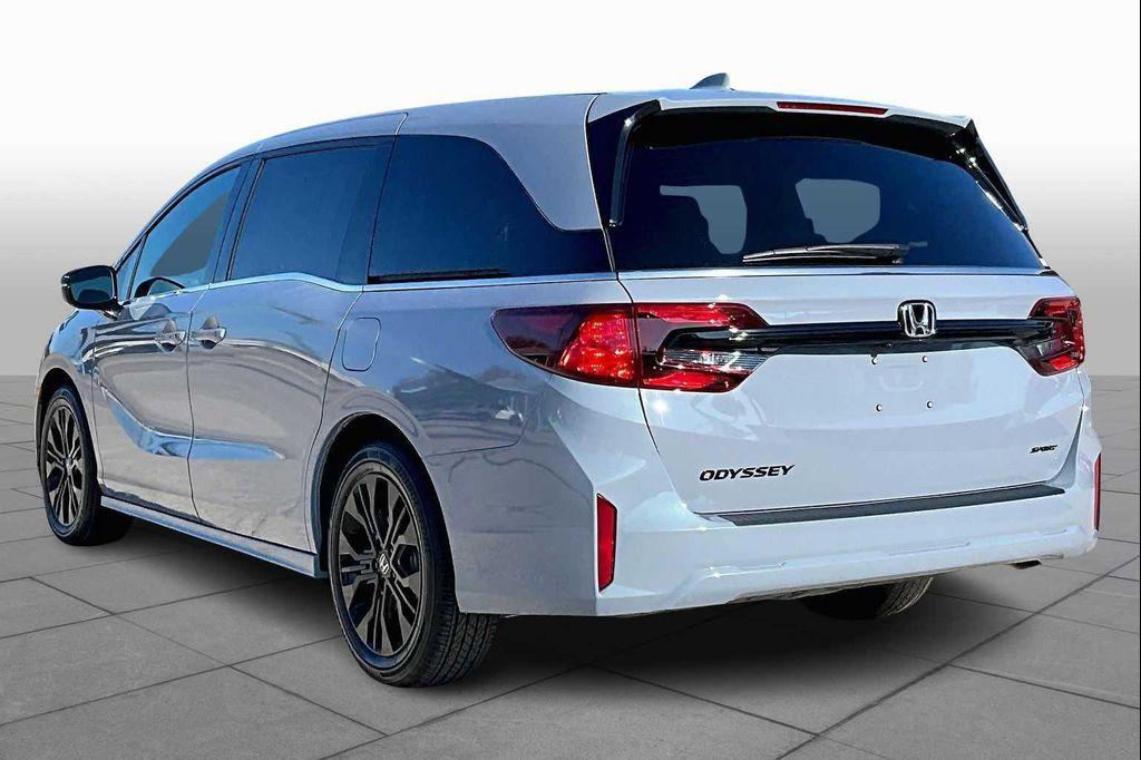 new 2026 Honda Odyssey car, priced at $42,842