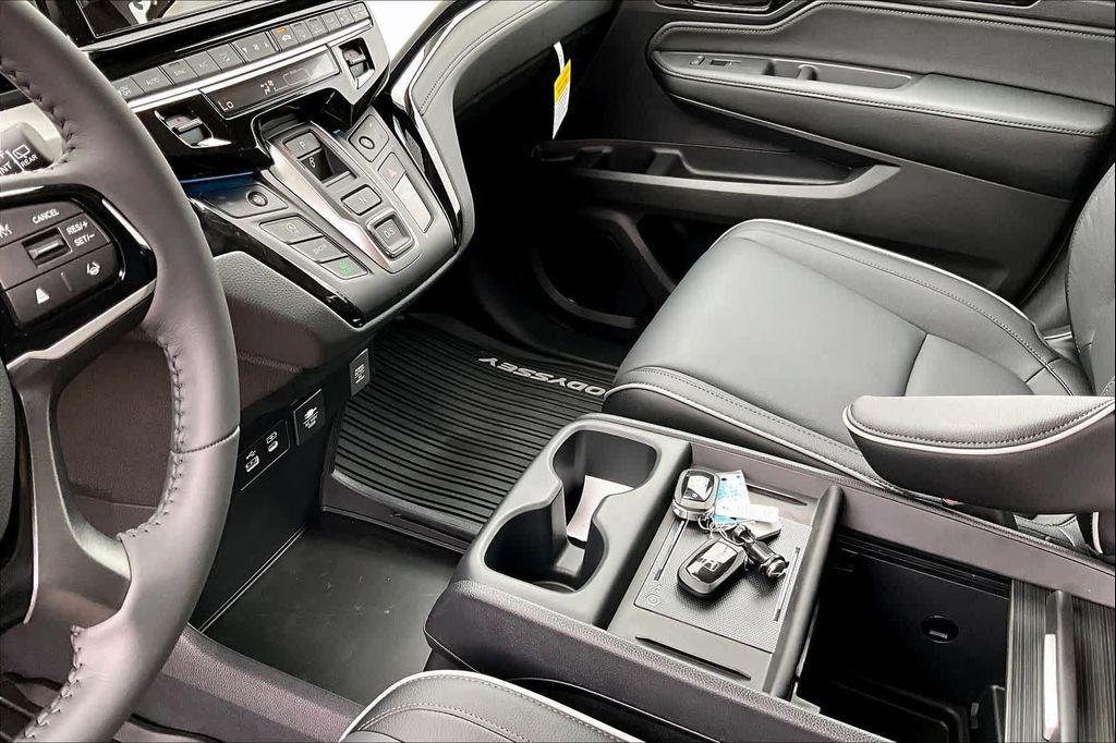 new 2026 Honda Odyssey car, priced at $46,782
