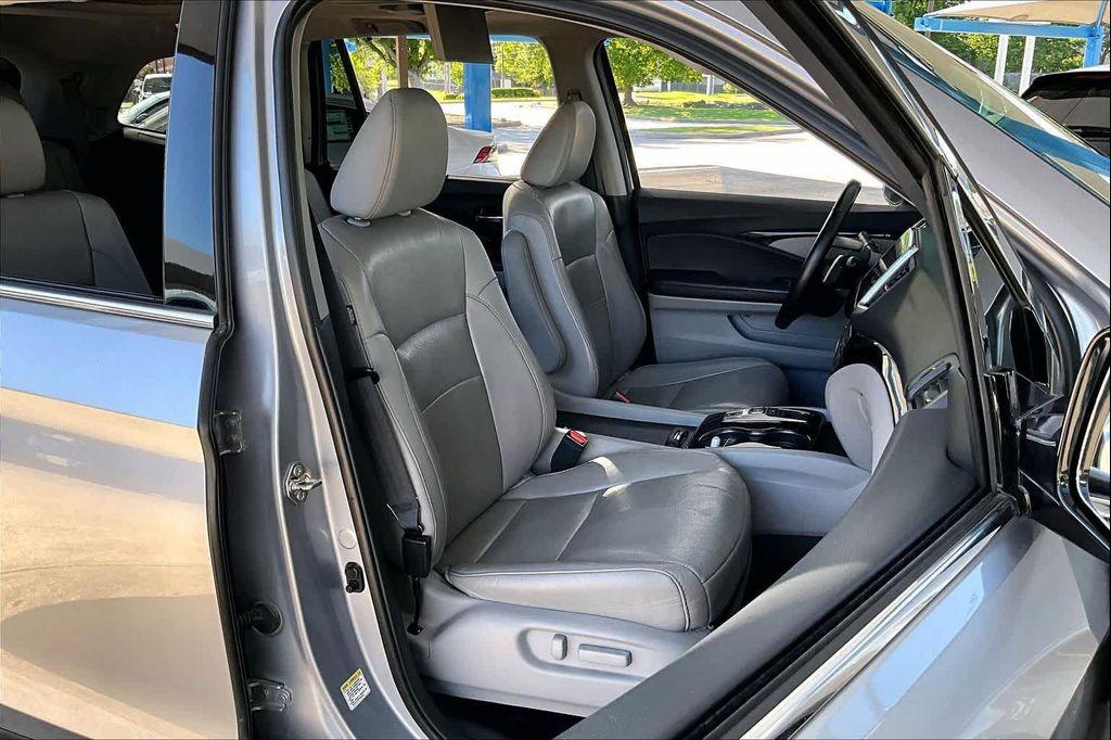 used 2016 Honda Pilot car, priced at $17,999