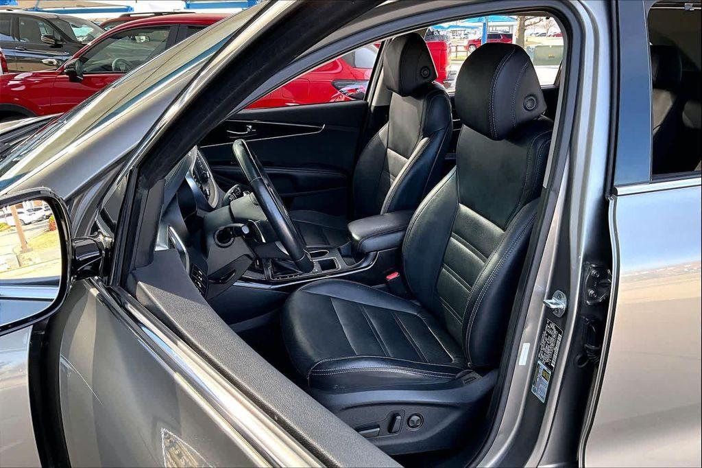 used 2017 Kia Sorento car, priced at $12,999