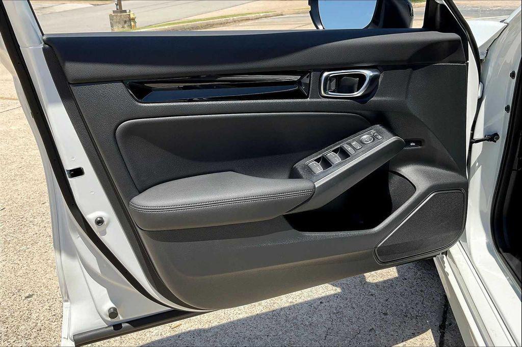 new 2026 Honda Civic Hybrid car, priced at $31,820