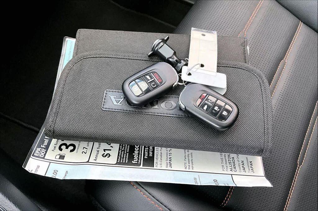 used 2024 Honda CR-V Hybrid car, priced at $35,699