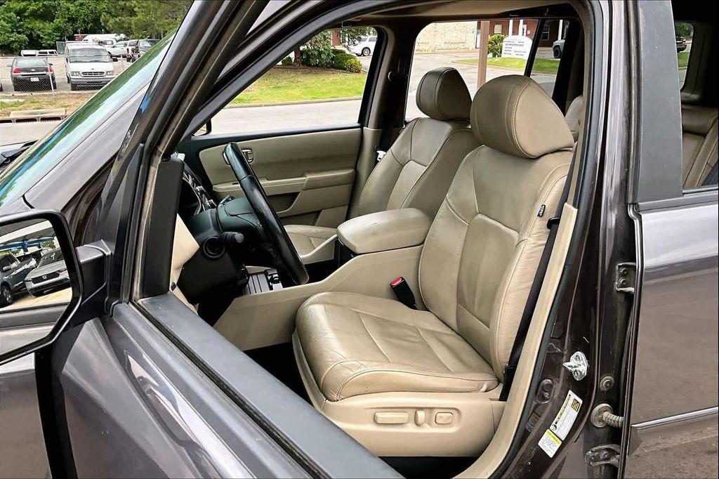 used 2013 Honda Pilot car, priced at $7,999